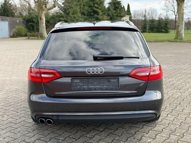 Gebraucht Audi A4 Ambiente 150 PS (110 kW) 2014 Schwarz Kombi