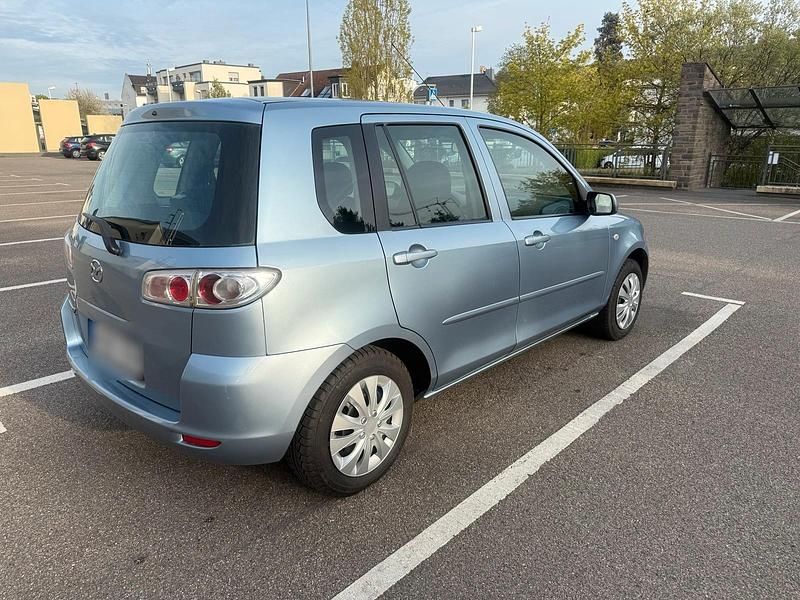 Second-hand Mazda 2 80 CP (58 kW) 2006 Albastru Hatchback