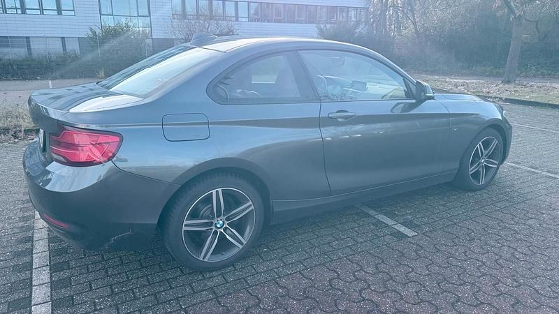Gebraucht BMW 218 Sport Line 150 PS (110 kW) 2014 Grau Coupé