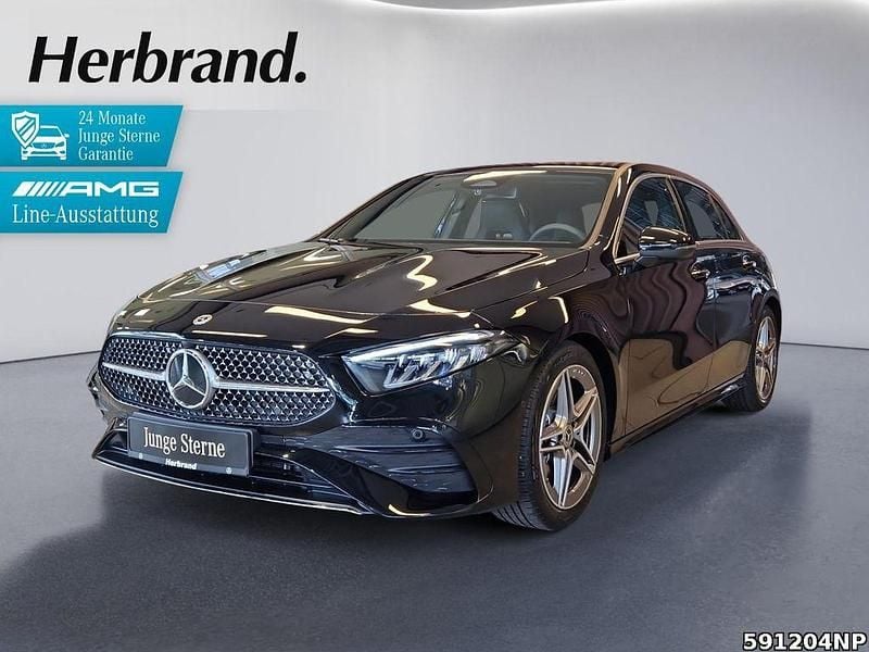 Metalliclack kosmosschwarz Gebraucht 2025 Mercedes A200 AMG Limousine | 31.890 € (Guter Preis) - Bild 1/4
