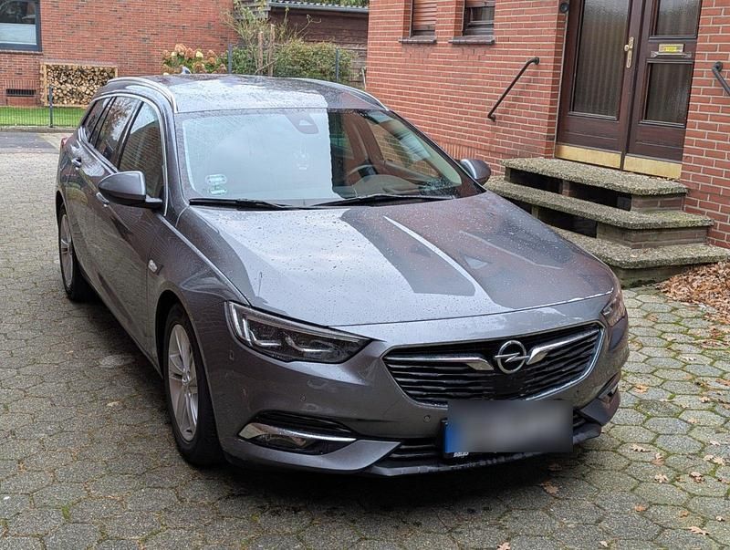 Grau Gebraucht 2017 Opel Insignia Edition Kombi | 10.500 € (Fairer Preis) - Bild 1/4