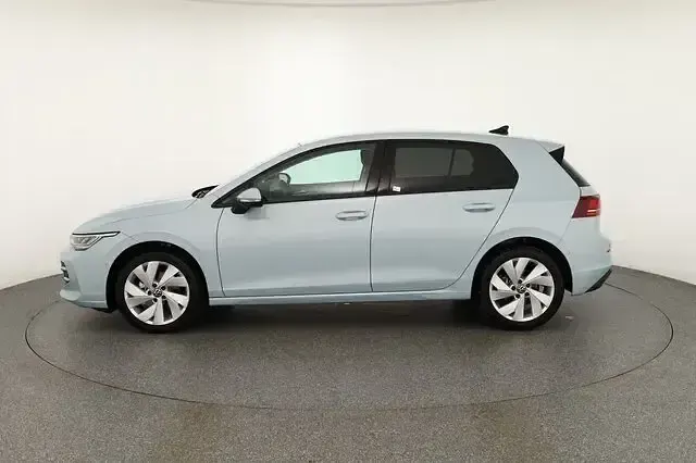 Ny VW Golf VIII 116 HK (85 kW) 2026 Sort Sedan
