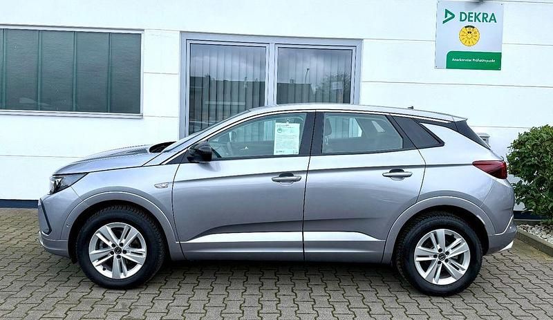 Gebraucht Opel Grandland X Enjoy 131 PS (96 kW) 2024 Silber SUV