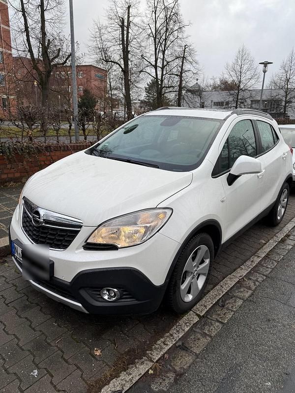 Weiß Gebraucht 2013 Opel Mokka SUV | 8.600 € (Superpreis) - Bild 1/4