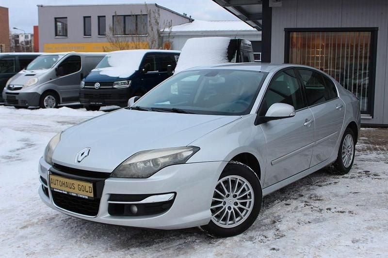 Gebraucht Renault Laguna III Expression 140 PS (102 kW) 2011 Silber Limousine