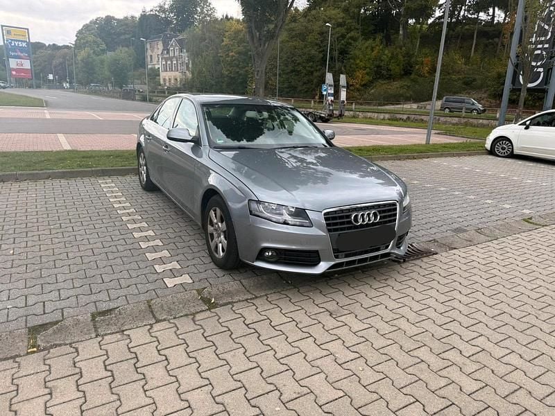 Blau Gebraucht 2009 Audi A4 Limousine | 4.999 € (Superpreis) - Bild 1/4