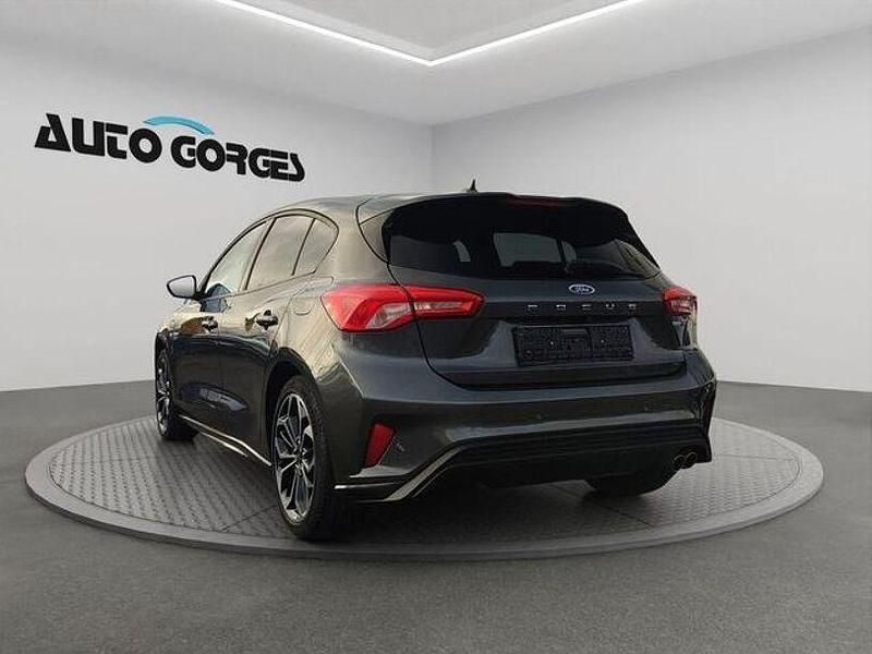 Gebraucht Ford Focus ST-Line X 155 PS (114 kW) 2021 Grau Limousine