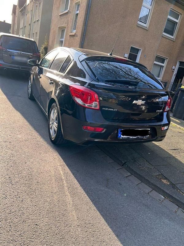 Gebraucht Chevrolet Cruze 163 PS (119 kW) 2013 Braun Limousine