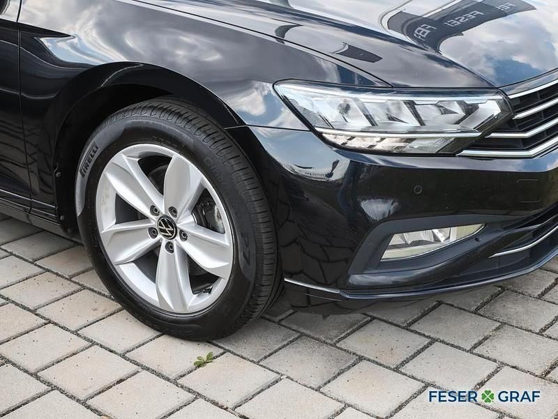 Gebraucht VW Passat Business 200 PS (147 kW) 2022 Schwarz Kombi