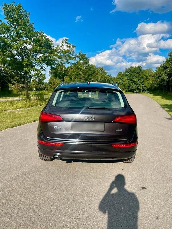 Gebraucht Audi Q5 190 PS (139 kW) 2016 Grau SUV