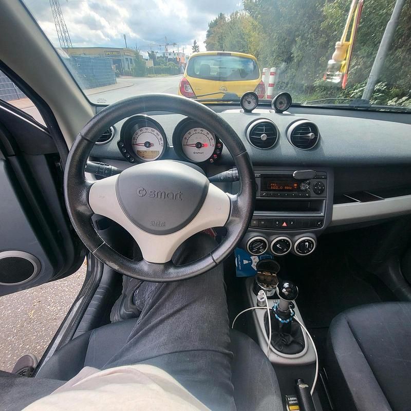 Schwarz Gebraucht 2004 Smart ForFour Kleinwagen | 1.900 € - Bild 1/4