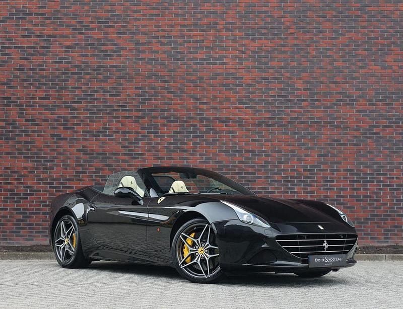 Gebraucht Ferrari California 560 PS (411 kW) 2016 Schwarz Cabrio