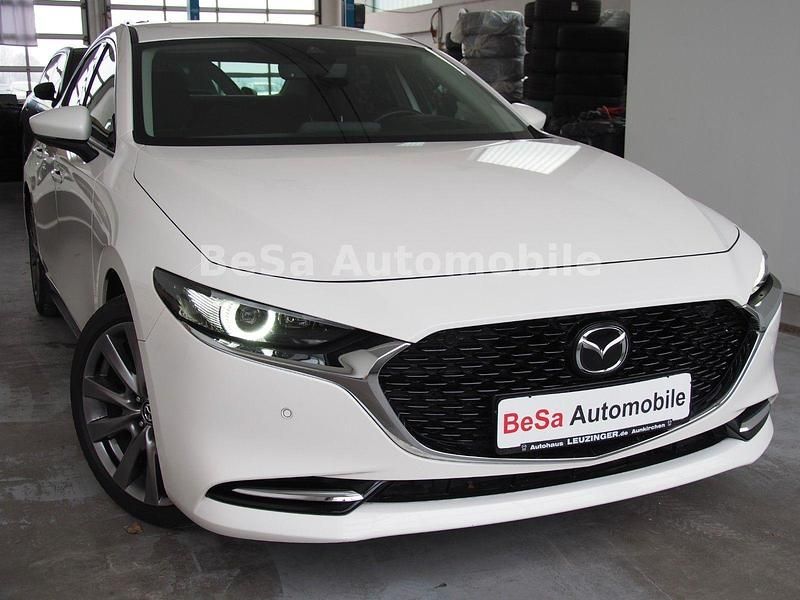 Weiß Gebraucht 2022 Mazda 3 Selection Limousine | 21.990 € (Guter Preis) - Bild 1/4