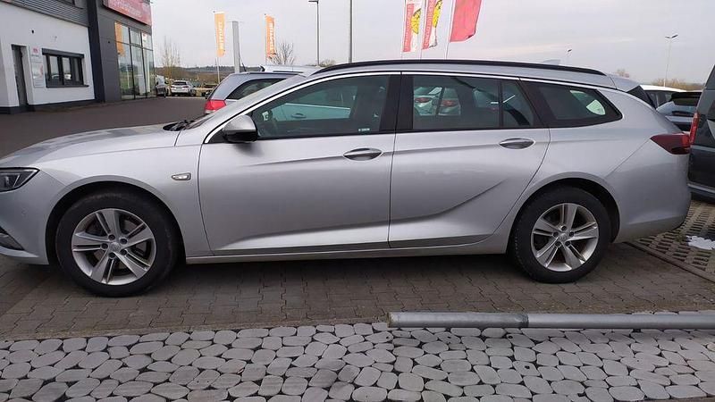 Gebraucht Opel Insignia Dynamic 170 PS (125 kW) 2017 Grau Limousine