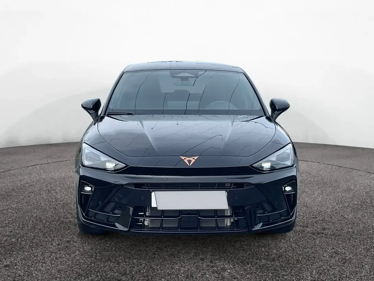 Usata Cupra Leon 150 CV (110 kW) 2025 Nero Berlina