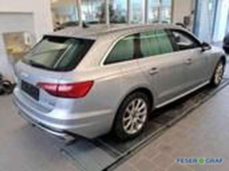 Gebraucht Audi A4 Advanced Plus 204 PS (150 kW) 2022 Florettsilber metallic Kombi