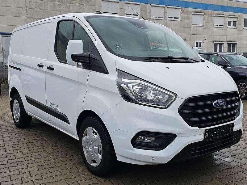 Second-hand Ford Transit Custom 131 CP (96 kW) 2020 Alb Monovolum