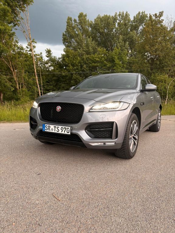 Grau Gebraucht 2019 Jaguar F-Pace R-Sport SUV | 22.250 € (Superpreis) - Bild 1/4