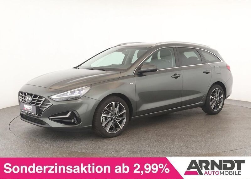Grau Gebraucht 2023 Hyundai i30 Prime Kombi | 21.484 € - Bild 1/4