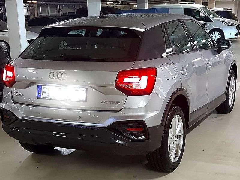 Gebraucht Audi Q2 150 PS (110 kW) 2022 Silber SUV