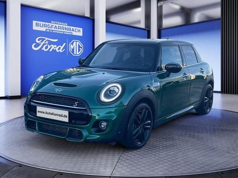 Gebraucht Mini John Cooper Works 192 PS (141 kW) 2019 British racing green metallic Kleinwagen