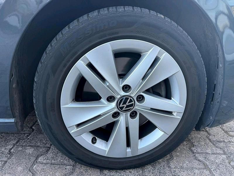 Gebraucht VW Golf VIII United 116 PS (85 kW) 2021 Grau Kombi