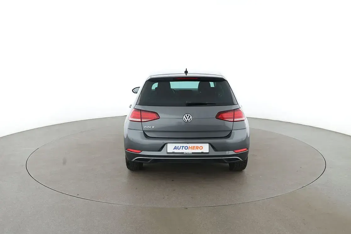 Gebraucht VW Golf VII IQ Drive 2019 Grau Limousine