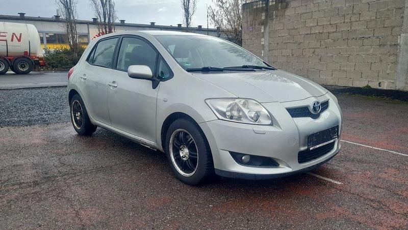 Gebraucht Toyota Auris Executive 126 PS (92 kW) 2008 Silber Kleinwagen