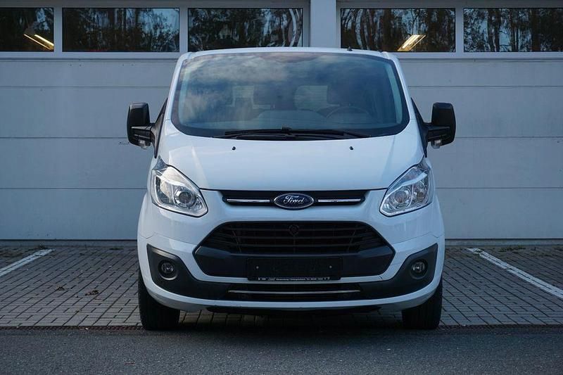 Gebraucht Ford Tourneo 170 PS (125 kW) 2017 Weiß Van / Kleinbus