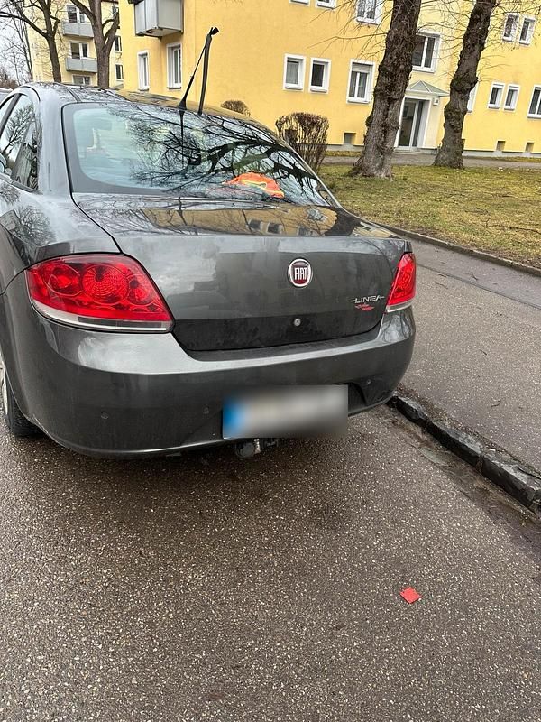 Gebraucht Fiat Linea 90 PS (66 kW) 2008 Grau Limousine