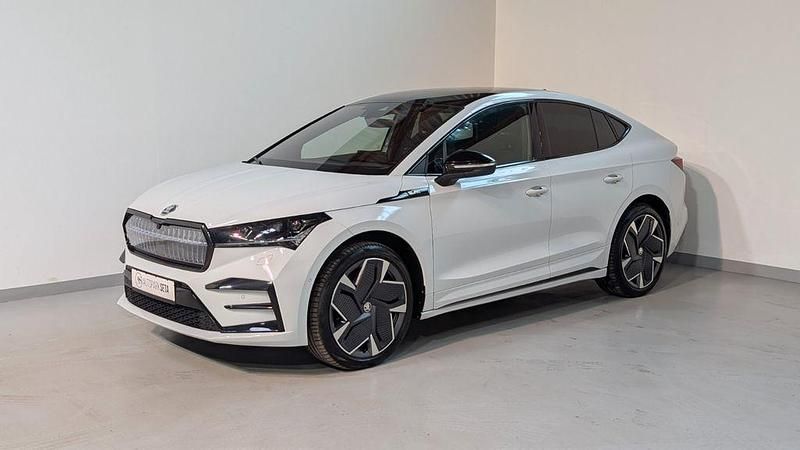 Weiß Gebraucht 2023 Skoda Enyaq iV Suite SUV | 39.975 € (Guter Preis) - Bild 1/4