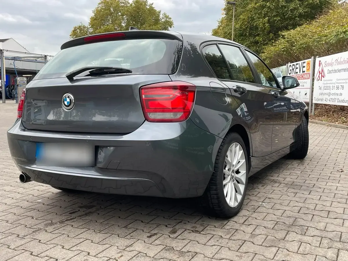 Gebraucht BMW 116 136 PS (100 kW) 2012 Grau Kleinwagen