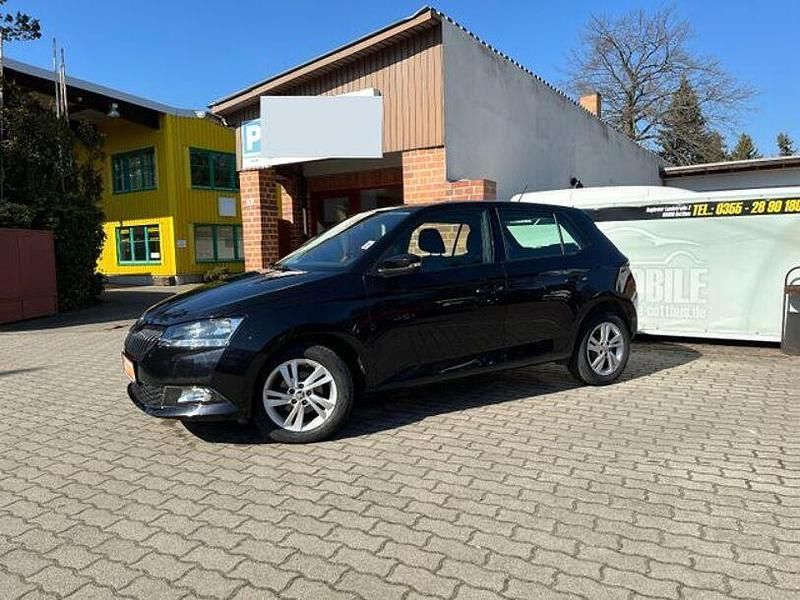 Gebraucht Skoda Fabia Ambition 95 PS (69 kW) 2019 Schwarz Limousine