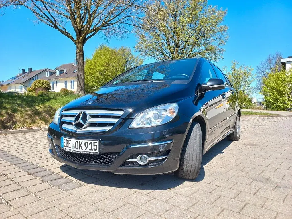 Gebraucht Mercedes B170 116 PS (85 kW) 2009 Schwarz Van / Kleinbus