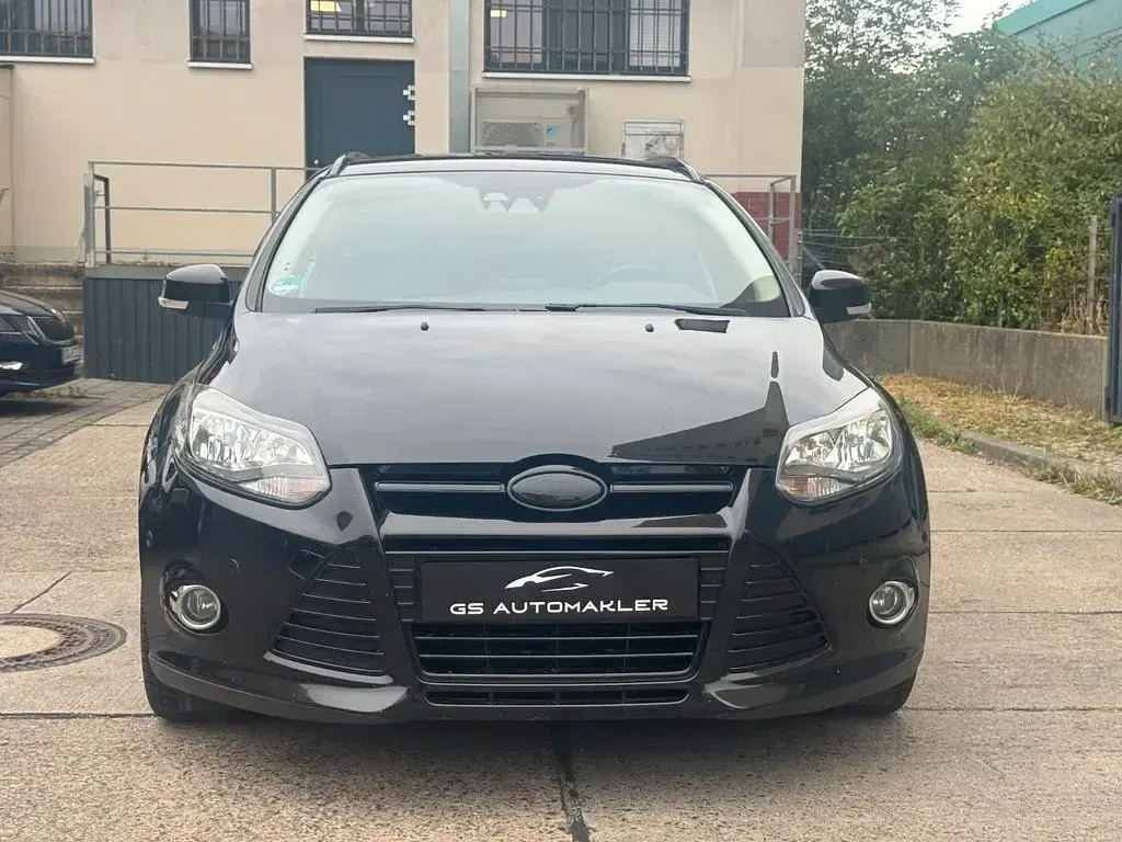 Gebraucht Ford Focus Titanium 163 PS (119 kW) 2014 Schwarz Limousine