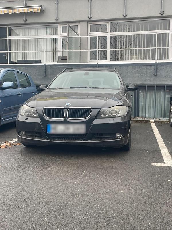 Schwarz Gebraucht 2007 BMW 320 Limousine | 2.700 € (Guter Preis) - Bild 1/4