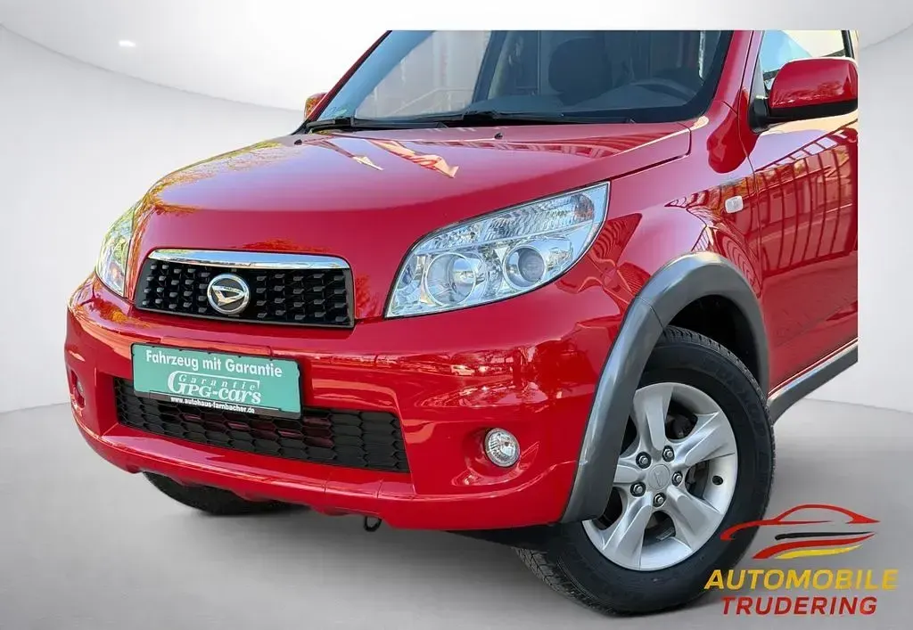 Second-hand Daihatsu Terios 105 CP (77 kW) 2010 Roșu SUV