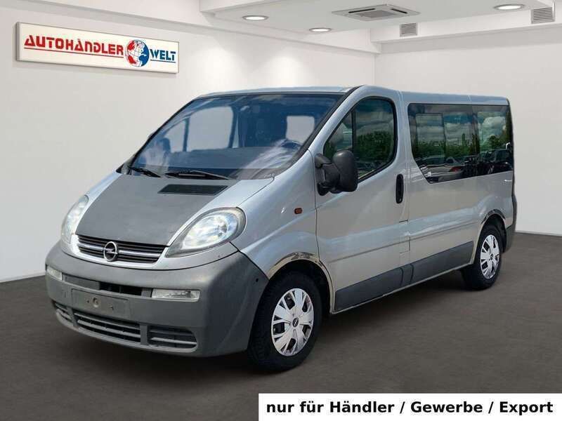Silber Gebraucht 2002 Opel Vivaro Van | 3.199 € (Superpreis) - Bild 1/3