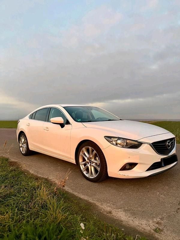 Weiß Gebraucht 2014 Mazda 6 Limousine | 9.000 € (Fairer Preis) - Bild 1/4