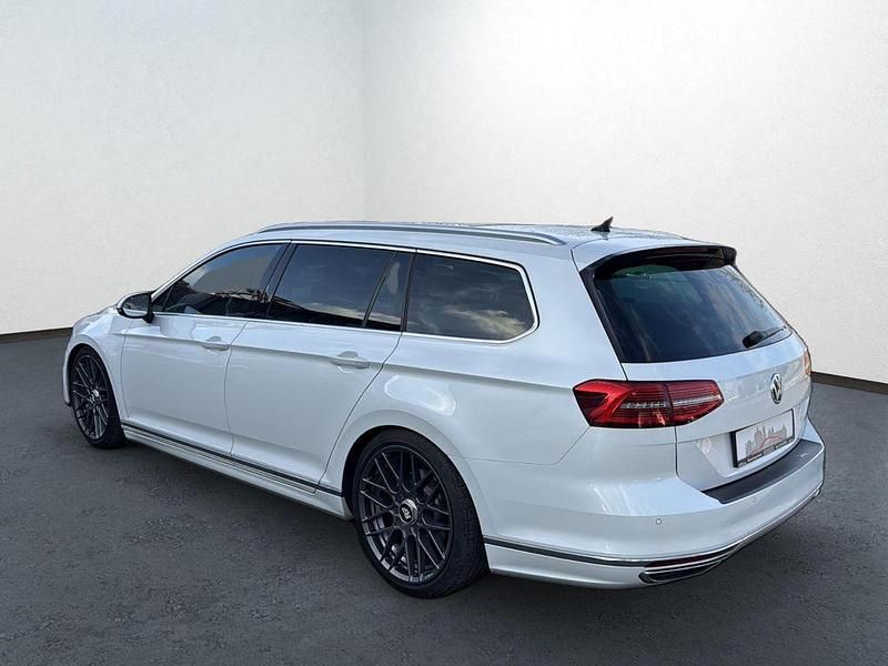 Gebraucht VW Passat Highline 150 PS (110 kW) 2018 Weiß Kombi