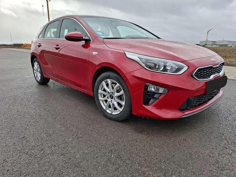 Gebraucht Kia Ceed Vision 140 PS (102 kW) 2020 Rot Kleinwagen