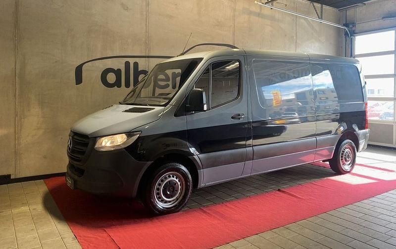 Grau Gebraucht 2021 Mercedes Sprinter Van | 23.800 € (Guter Preis) - Bild 1/4