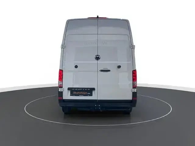 Gebraucht VW Crafter 103 PS (75 kW) 2024 Weiß Van