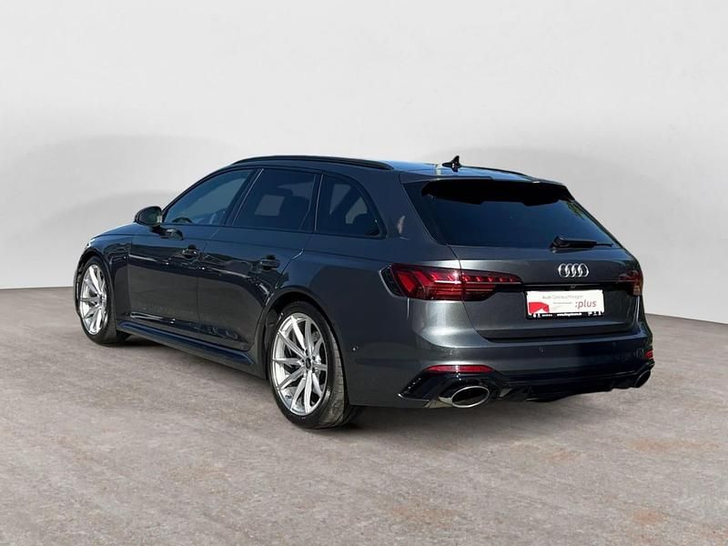 Gebraucht Audi RS4 Ambiente 450 PS (330 kW) 2024 Daytonagrau perleffekt Kombi