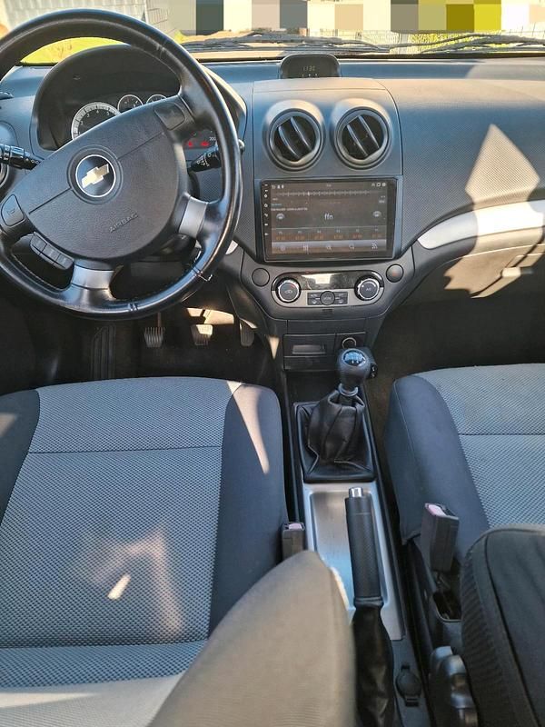 Gebraucht Chevrolet Aveo 101 PS (74 kW) 2009 Grau Kleinwagen