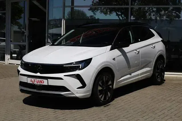 Gebraucht Opel Grandland X Elegance 131 PS (96 kW) 2024 Weiß SUV