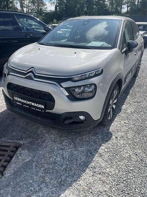 Sandbeige Gebraucht 2024 Citroën C3 PureTech Kleinwagen | 18.990 € (Teuer) - Bild 1/4