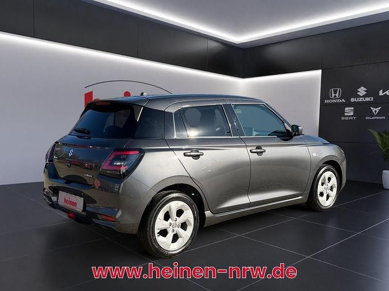Gebraucht Suzuki Swift Comfort 83 PS (61 kW) 2024 Grau Kleinwagen