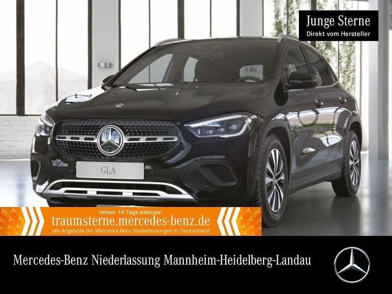 Schwarz Gebraucht 2021 Mercedes GLA250 Style SUV | 30.990 € (Superpreis) - Bild 1/3