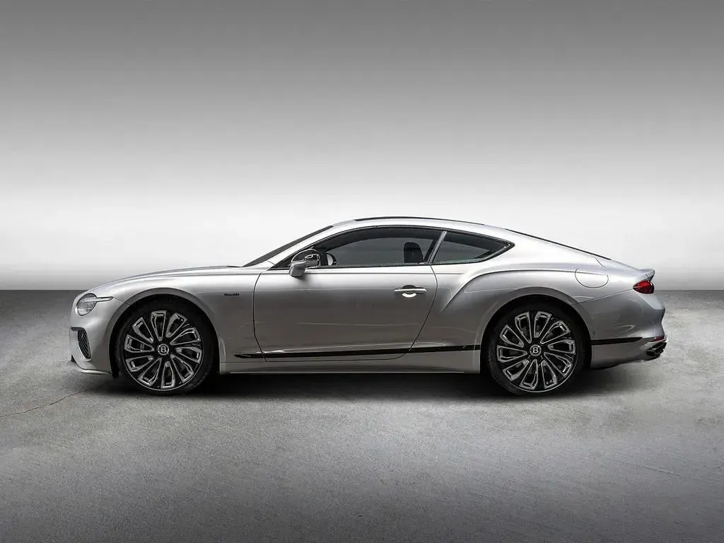Neu Bentley Continental Mulliner 680 PS (500 kW) 2026 Silber